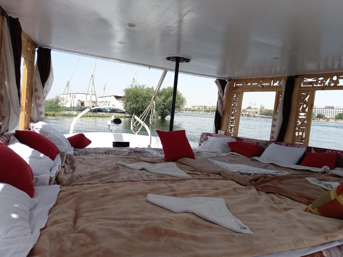Nile Sunrise Felucca Boat Private Rental Luxor Ngoại thất bức ảnh